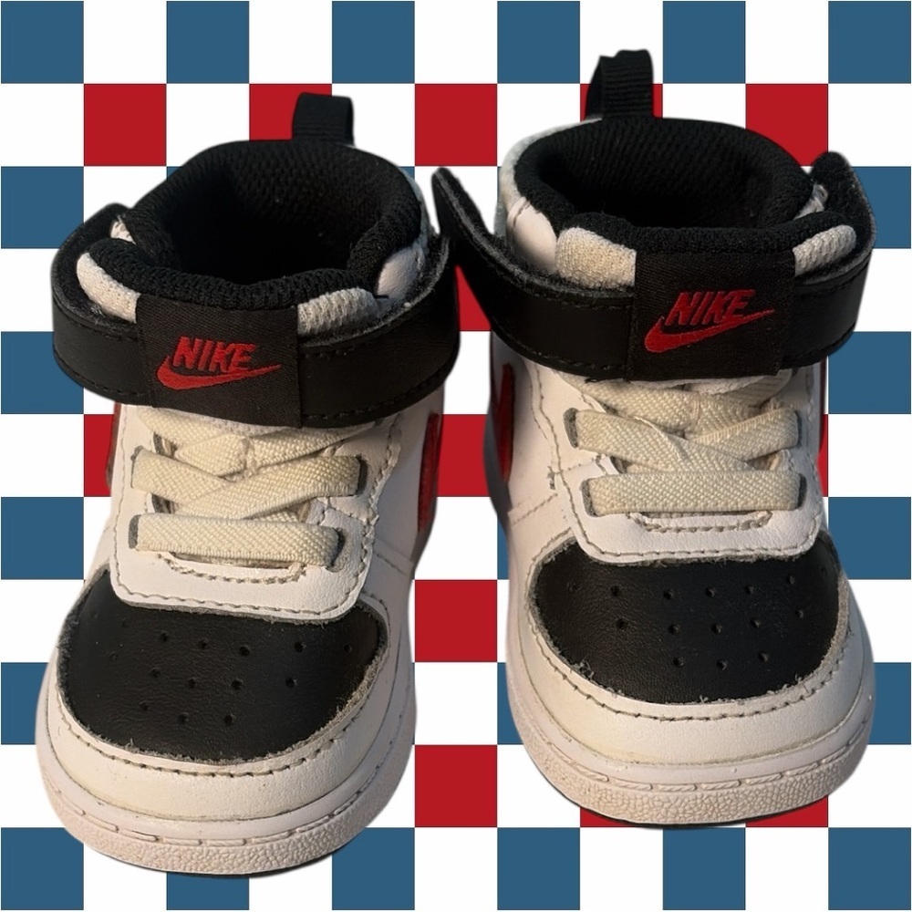 Nike Court Borough Mid baby Shoe White & Black Size 4c